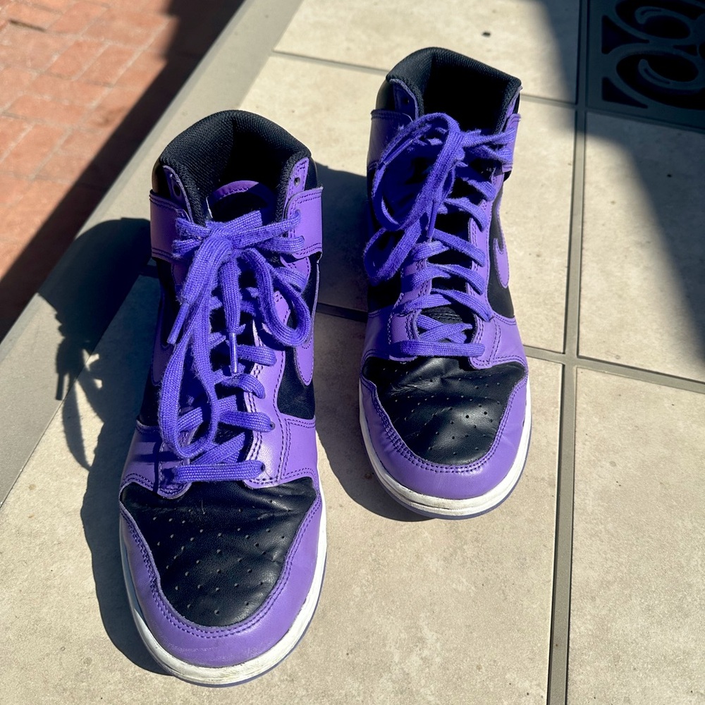 Men’s 10 - Nike Dunk High Retro